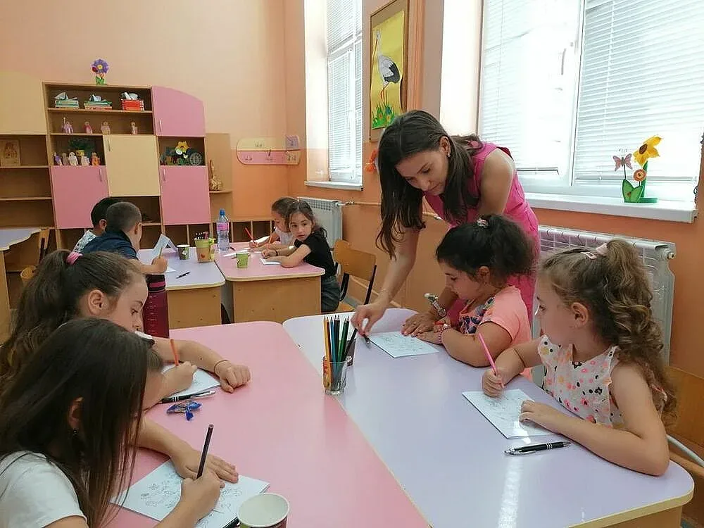 Добра новина за учителите. Увеличават заплати