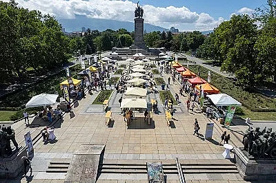 Хиляди посетители се събраха на празника на автентичния роден вкус