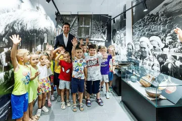 Министър Боршош улесни хиляди. Нов център в Белене