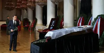 Медведев кълне Запада и плаши със Страшния съд