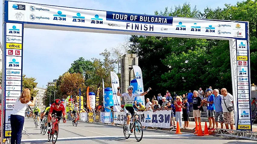 Два полуетапа и над 200 състезателни километри в най-тежкият ден от обиколка на България