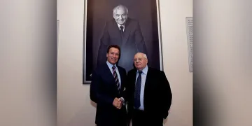 Арнолд Шварценегер пусна сълза за мъртвия Горбачов