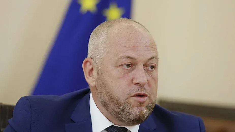 Страшна драма с влаковете. Зам.-министър се хвана за главата