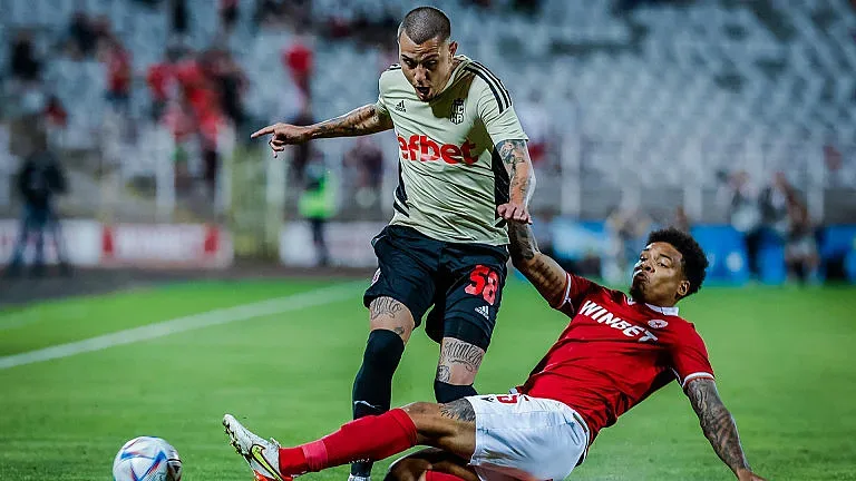 ЦСКА-София спечели драмата и дербито на абсурда!