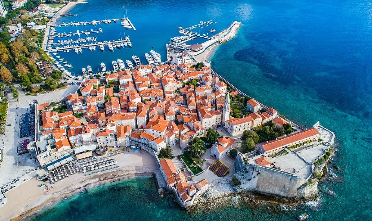 Ужас! Масово натравяне на туристи в този курорт