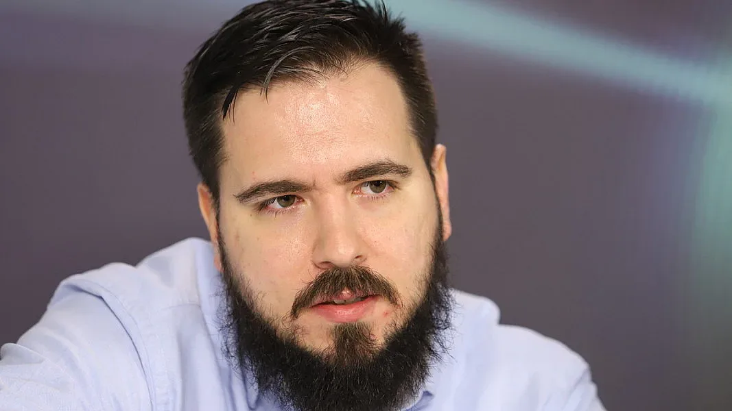 Как да спасим парите си: Стоян Панчев пред Стандарт