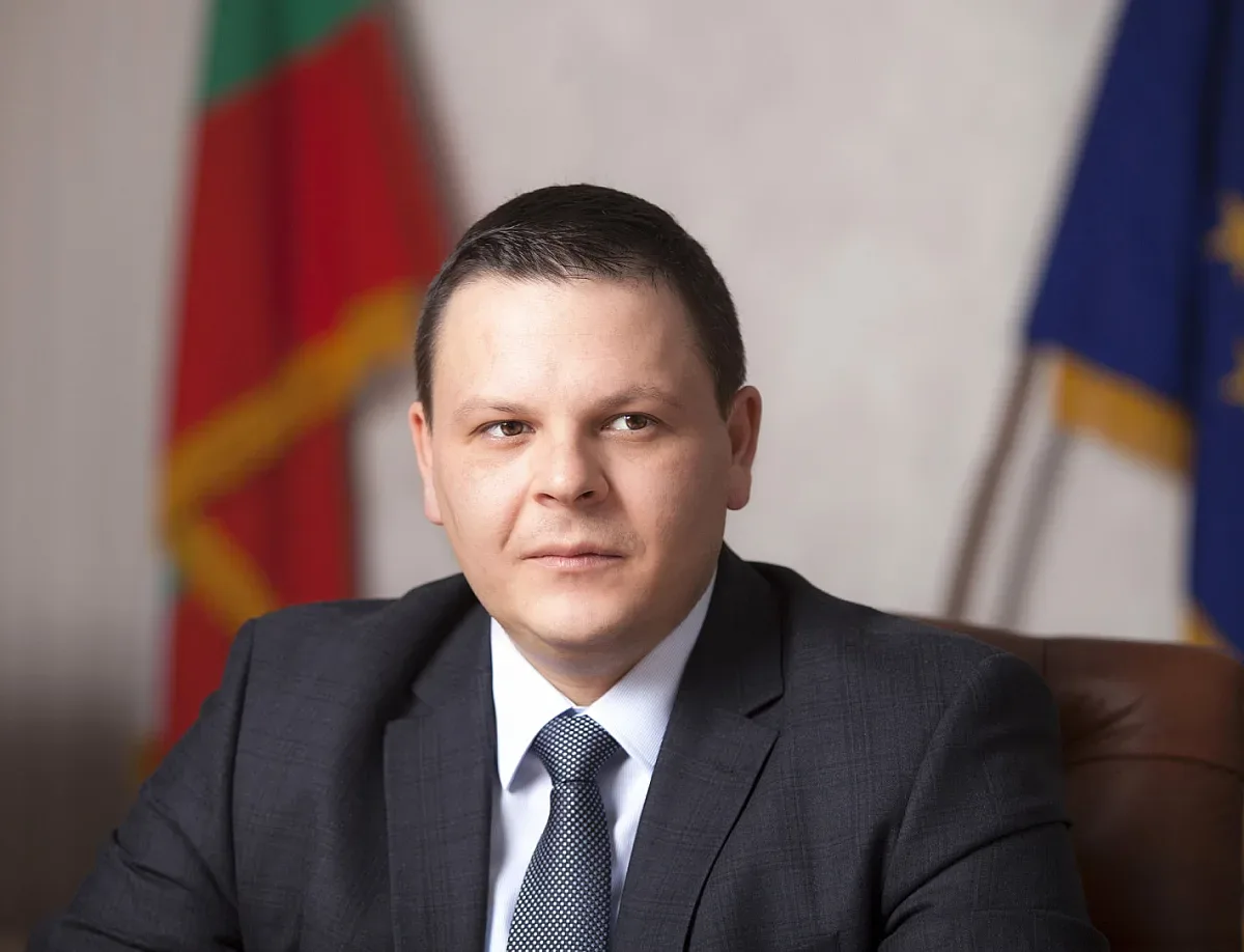 Транспортният министър с извънреден ход след трагедията в София