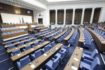 Трети провал. Парламентът ще заработи на...