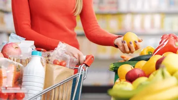 Голямо юлско намаление: къде да открием 50 продукта с до 50% по-евтино