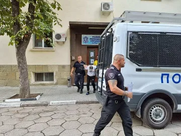 Кой е Омар – шофьорът на автобуса на смъртта?