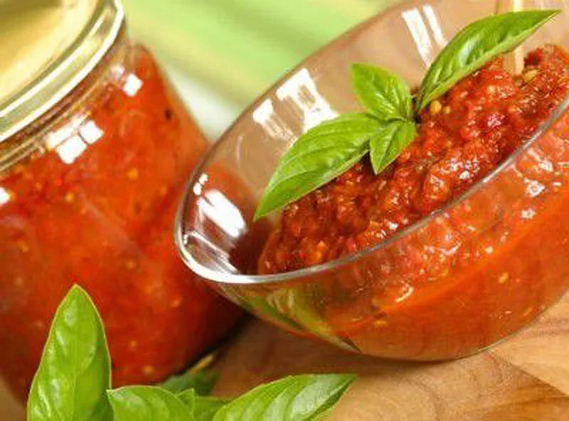 Върнахме се 20 г. назад: Юруш на  бурканите