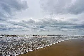 Тъжна гледка по морето. Какво се случва