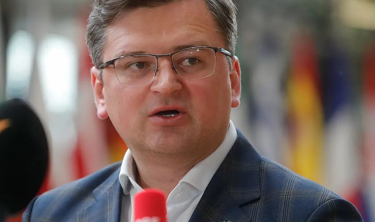 Украински министър побесня! Каза къде праща руснаците