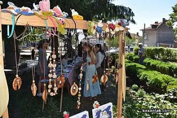 За четвърта поредна година Шипка Фест посреща майстори, занаятчии, музиканти и артисти от цялата страна