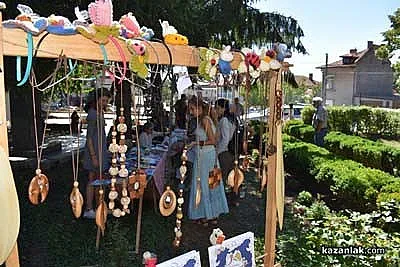 За четвърта поредна година Шипка Фест посреща майстори, занаятчии, музиканти и артисти от цялата страна