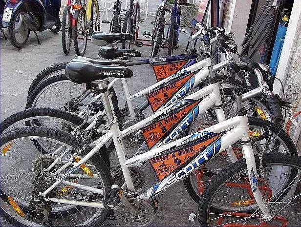 Франция дава 4000 евро на хора, които заменят колата си с електровелосипед