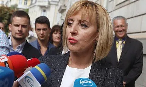 Манолова в действие. Бунт срещу сметките за парно