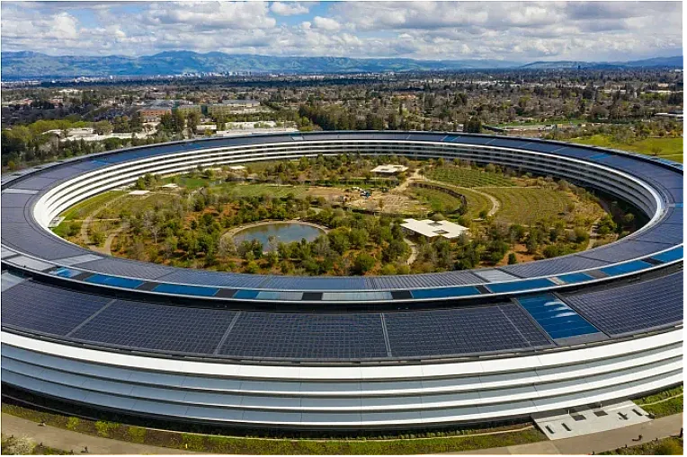 Служителите на Apple искат хоумофис