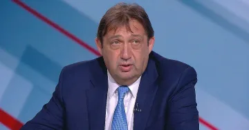 Министърът разкри схемата. Защо не е платено на пътните строители