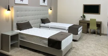 В Миконос полудяха по българските матраци