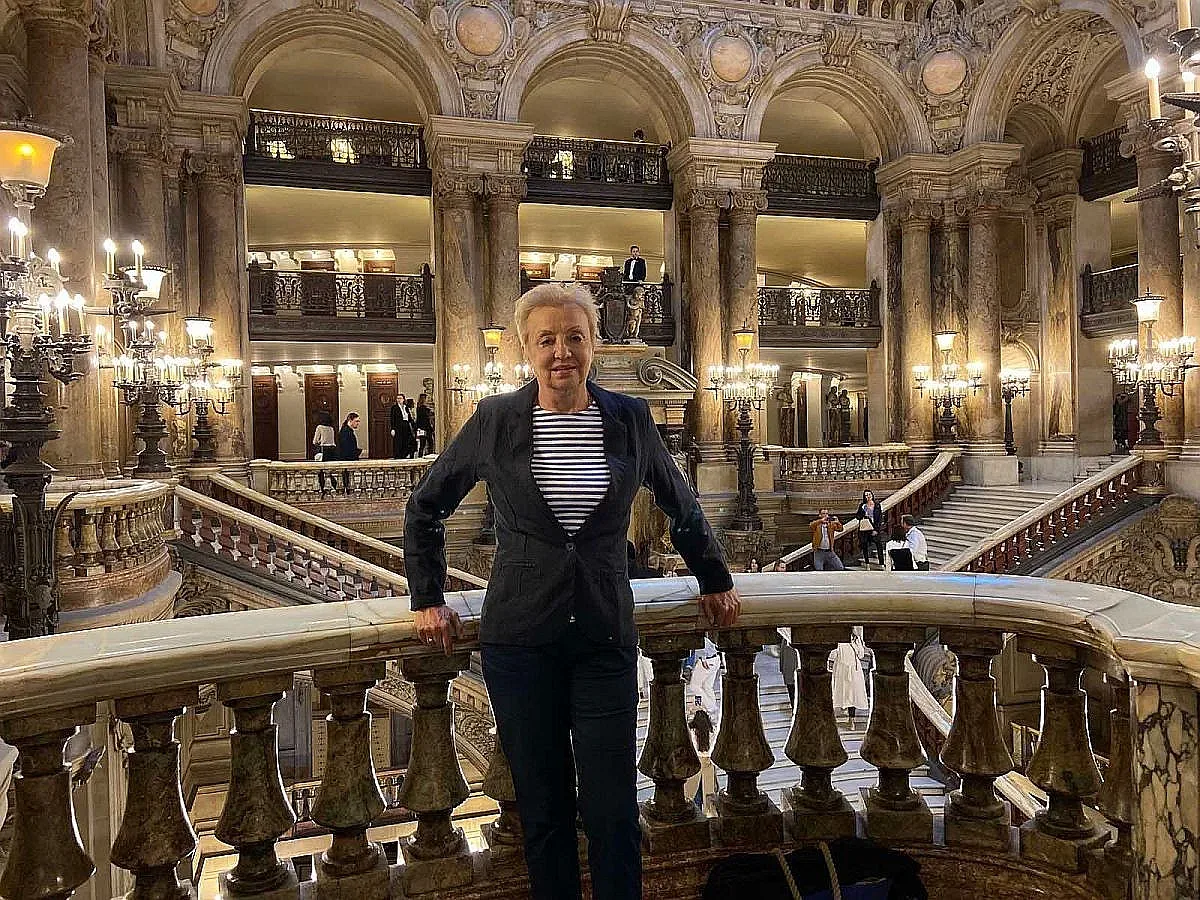 Пиарката на Киро и Асен им би шута, отива на село