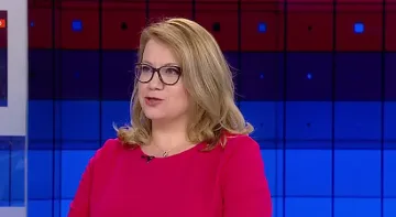 БСП си отмъщава на Деница Златева. Приши я към Борисов