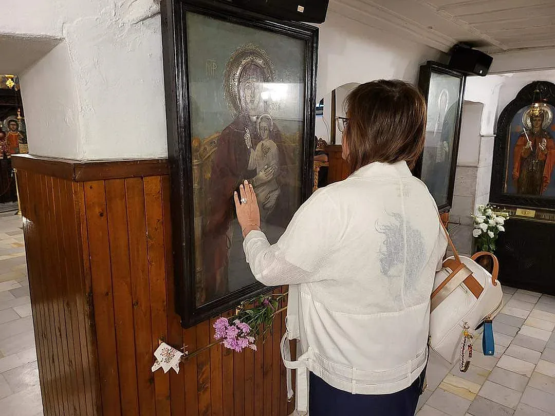 На Голяма Богородица къде отиде Нинова с раничка