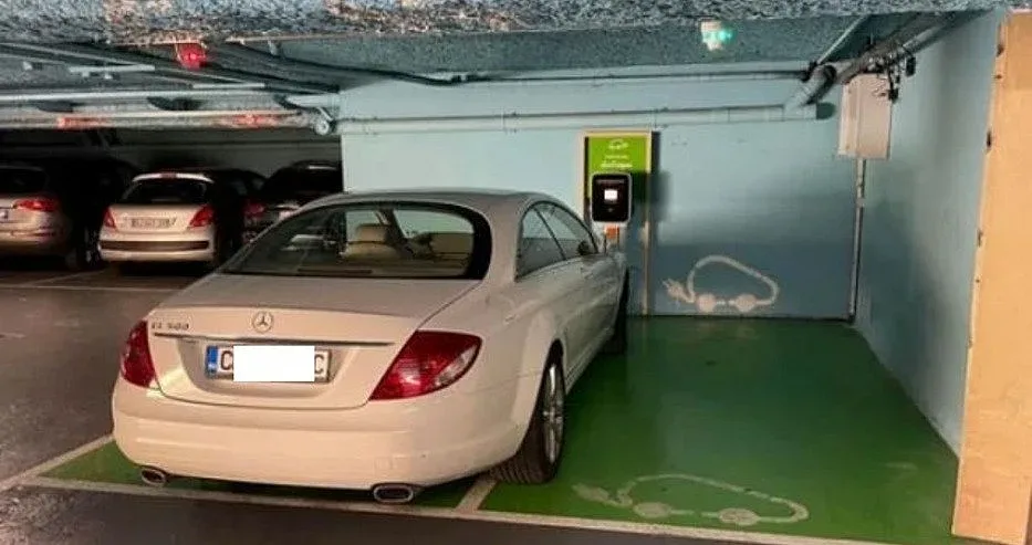 Простотия! Бай Ганьо с Мерцедес изуми Ривиерата!