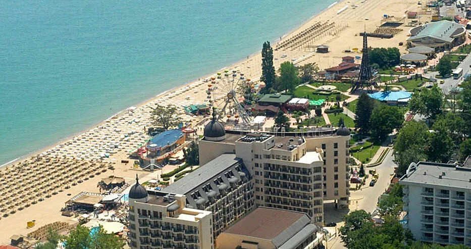 Пълен шок! БГ бизнесмен погреба българското море