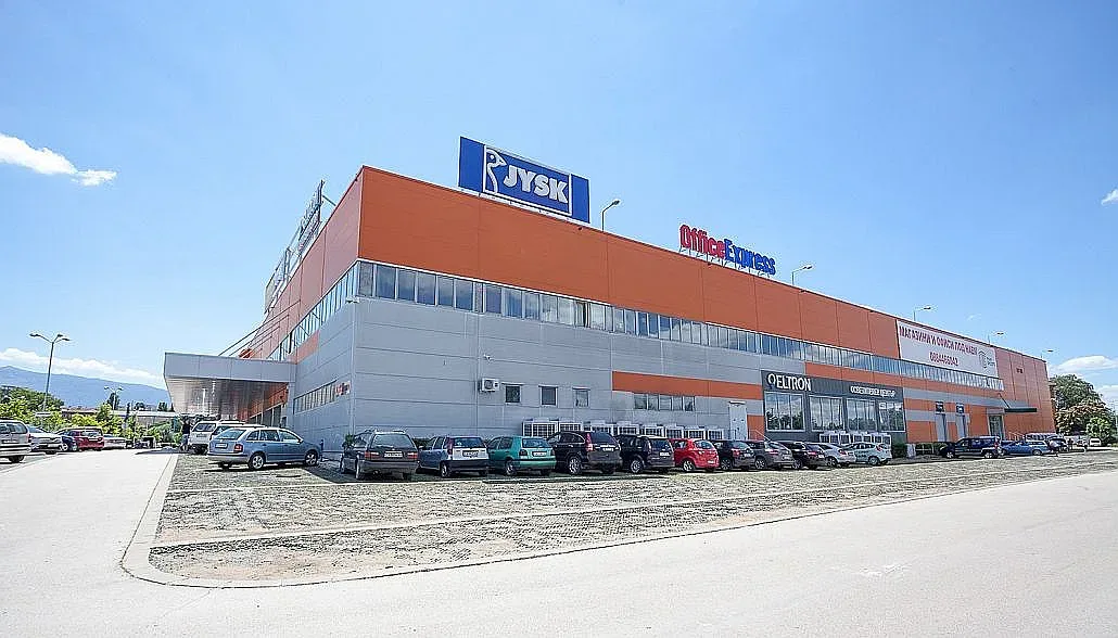 Скачат наемите на търговските и на логистичните площи