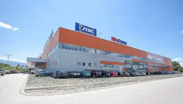 Скачат наемите на търговските и на логистичните площи