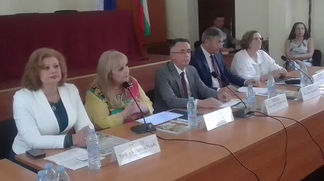 "Стандарт" с юбилейна дискусия в Кърджали. Правим Бранд "Родопи"