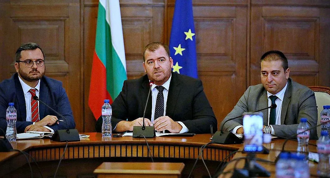 Явор Гечев готви план за уязвимите хора през зимата