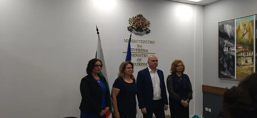 500 жалби от хотелиери за парите за украинците