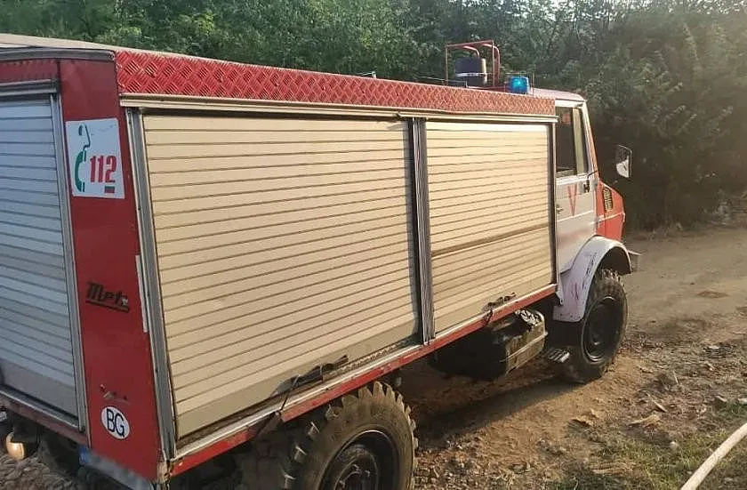 Пожар и край вилна зона Росенец, има загинал човек