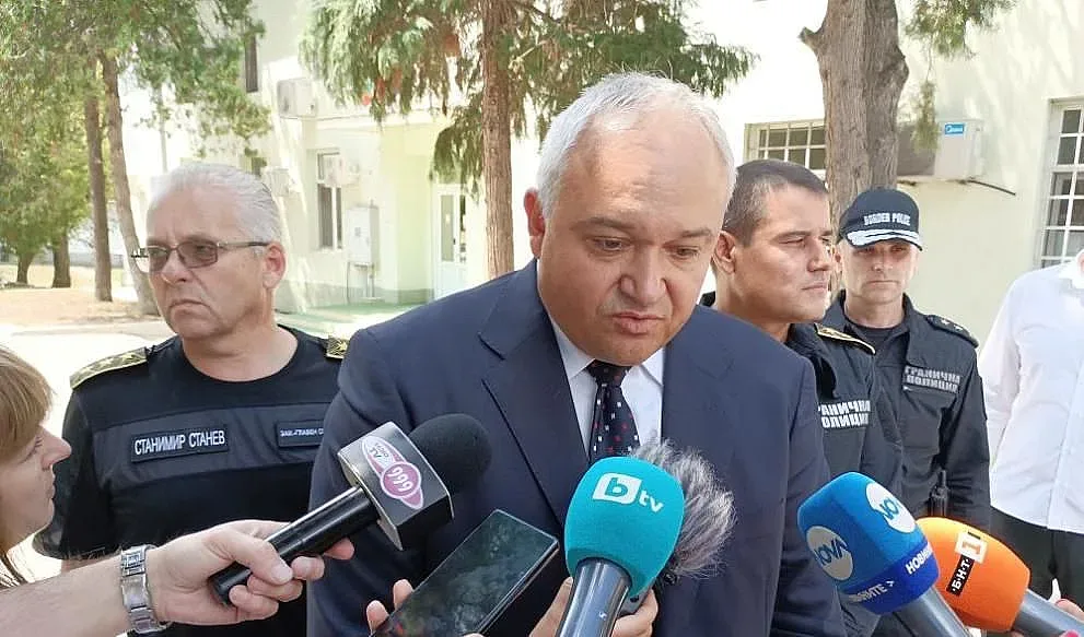 МВР министърът протяга ръка към прокуратурата. Причината