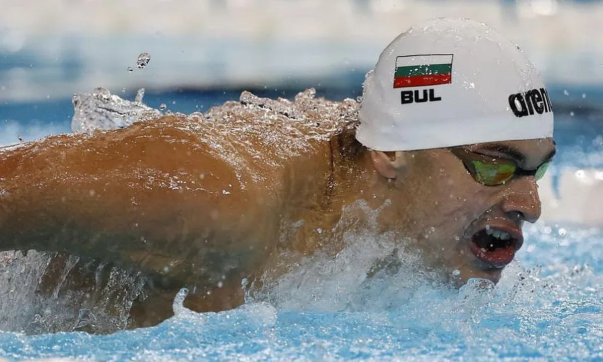 Наш топ плувец е на върха на славата! Нов медал