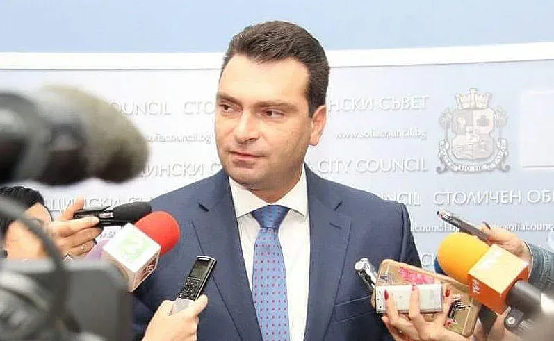 Паргов с много сериозно предупреждение към Нинова