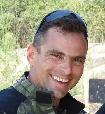 Командос се събуди след 3 месеца кома, нужна му е помощ