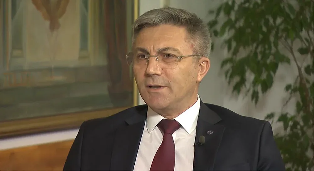 Карадайъ освежи паметта на Нинова