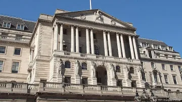 Bank of Enlgand с историческо решение. Мрачна прогноза