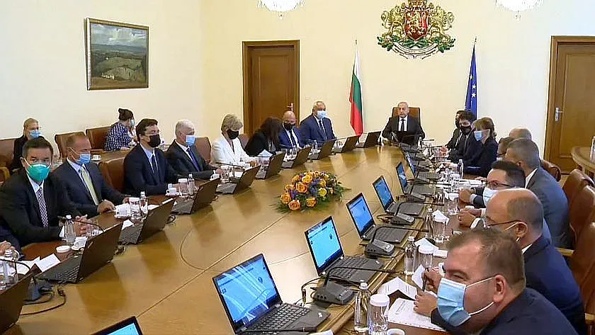 Служебният премиер с първи думи за газовата политика, стъпките