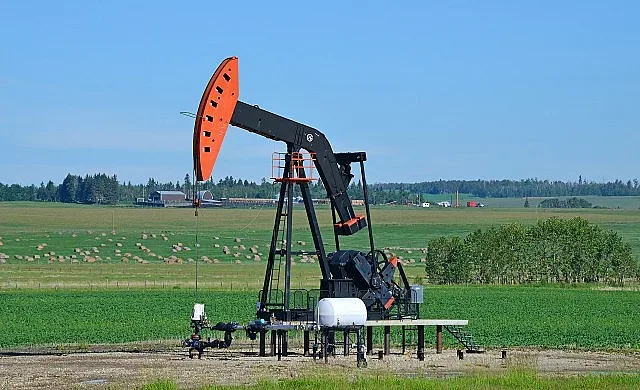 Могат ли Саудитска Арабия и ОАЕ да свалят цената на петрола?