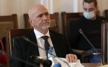 Къде се скри Събев? Няма да предава властта на новия министър