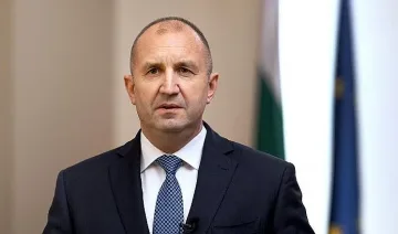 Идва кабинет на профитата