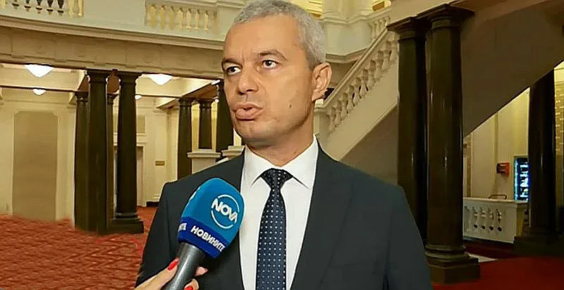 Надъхан Костадинов размахва метлата след изборите
