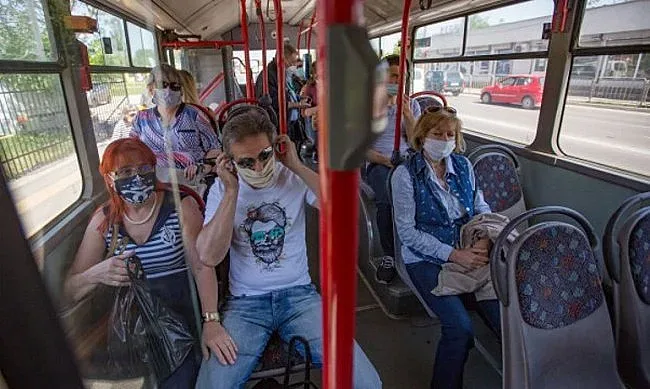 Продължаваме промяната се обявиха против маските