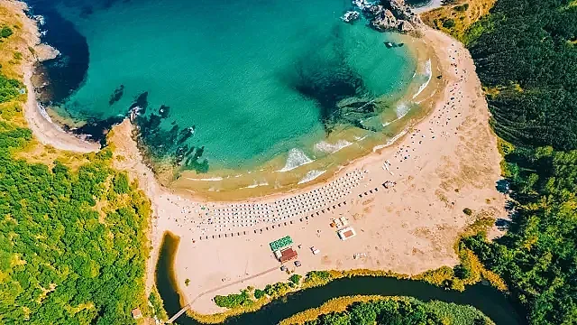 След 10 г.! Безплатен достъп до уникален наш плаж