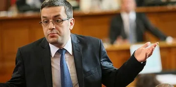 Тома Биков изригна! Спешен призив към Радев