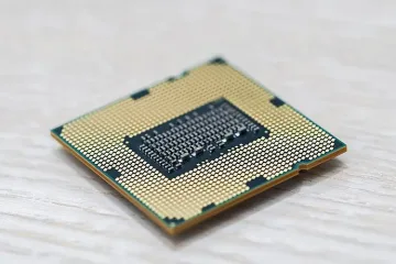 Световните производители на полупроводници отчитат намаляване на недостига им